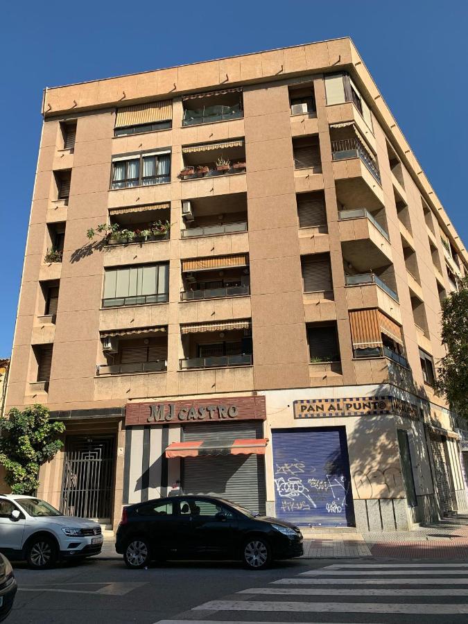 Malaga Estacion - Casa De La Rosa Apartment Luaran gambar